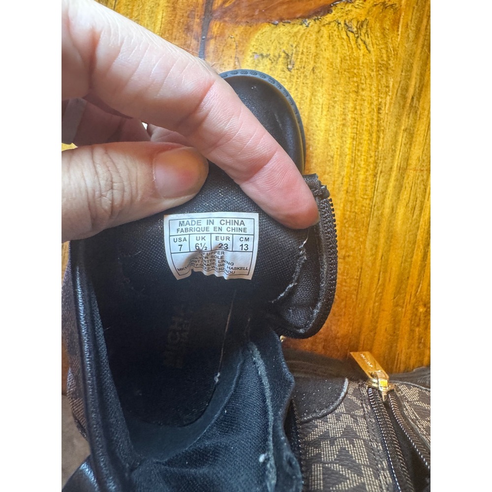 Michael Kors Haskell Toddler Girls Black MK Logo Combat Boots Size 7 Gold Studs - Picture 7 of 7